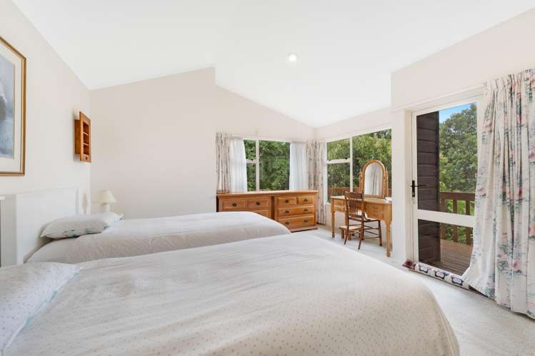 18 Gibson Place Mellons Bay_16