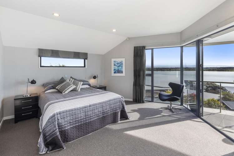 11a Te Awakura Terrace Mount Pleasant_11