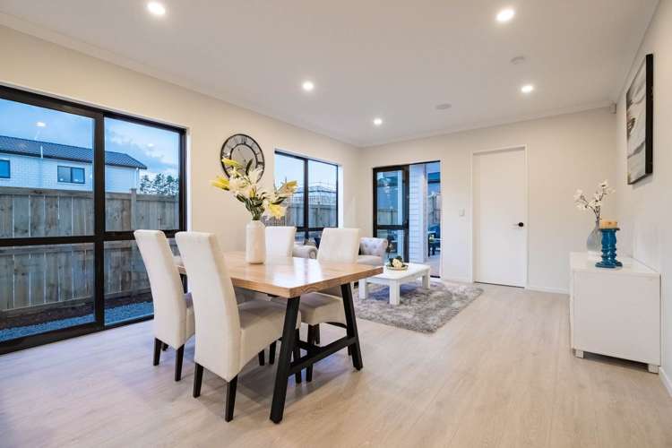 2 Riwai Street Flat Bush_10