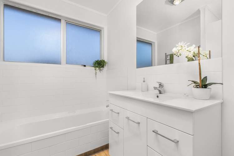 8 Becker Drive Manurewa_10