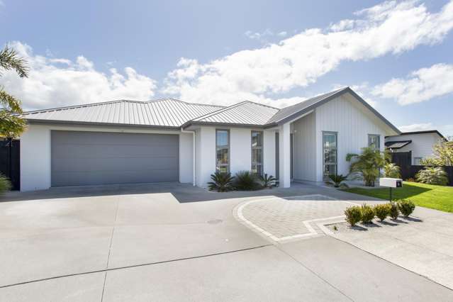 6 Davey Crescent Millwater_1