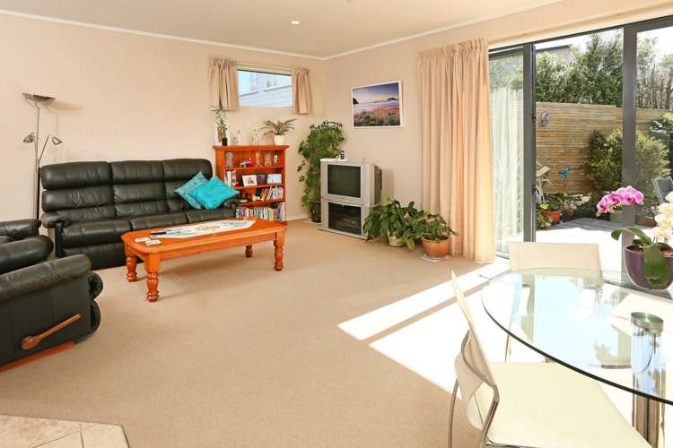 16a Divich Avenue Te Atatu South_5