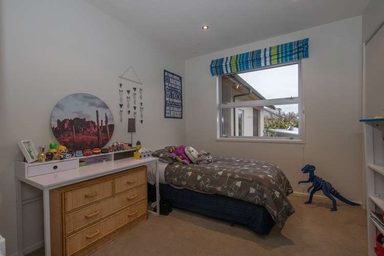 17 Hikuwai Drive Albert Town_14