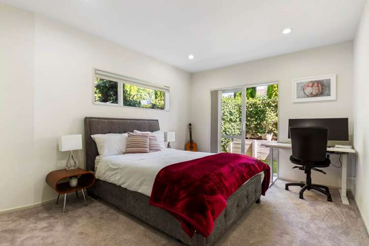 2/46 Raleigh Road Northcote_13