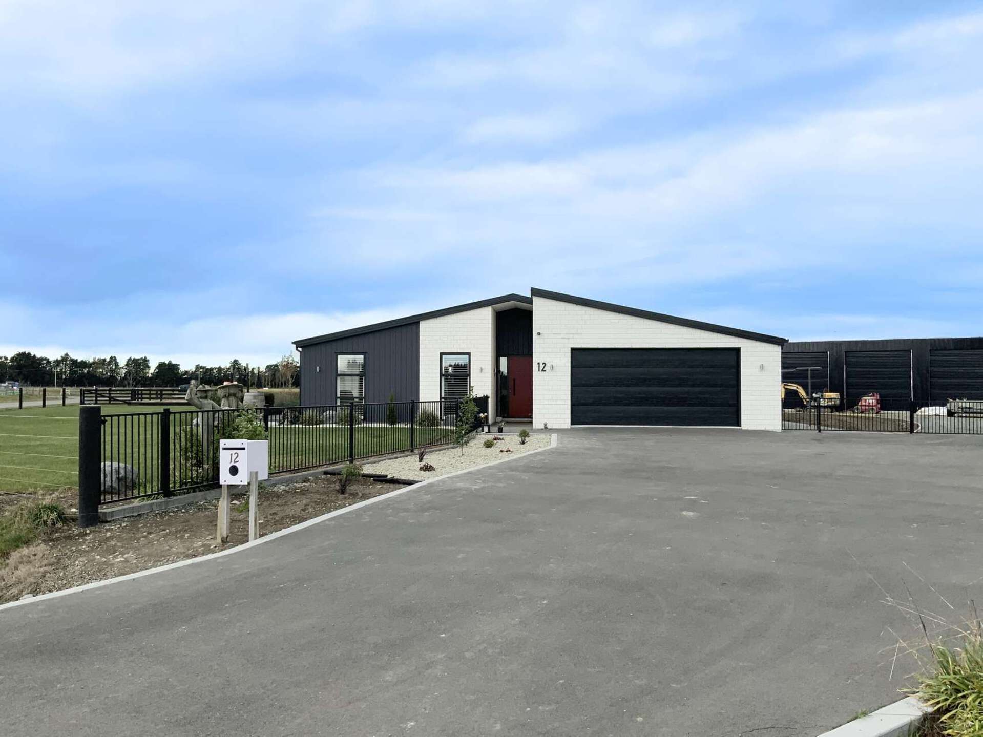 12 Meadowlands Green Allenton_0