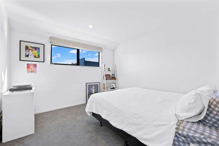 577 Madras Street Saint Albans_13