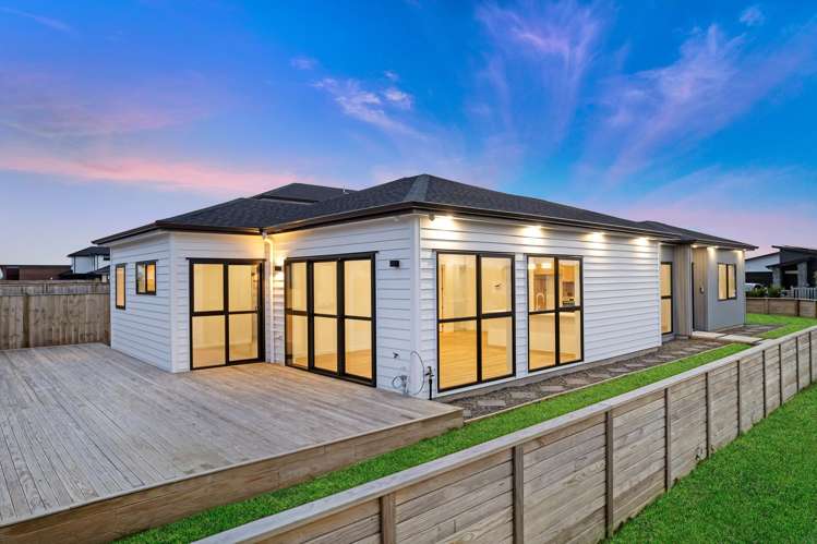 28 Korowhiti Road Clarks Beach_25