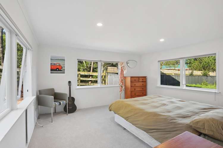 1 Kilgour Terrace Huia_12