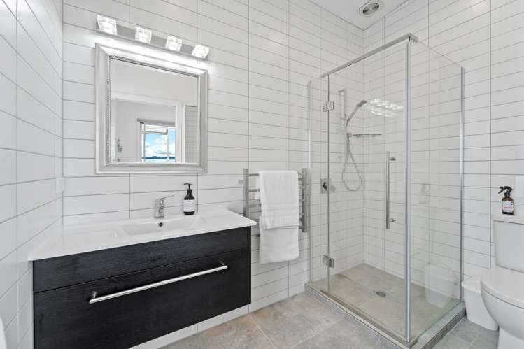 1248 Sandspit Road Sandspit_11