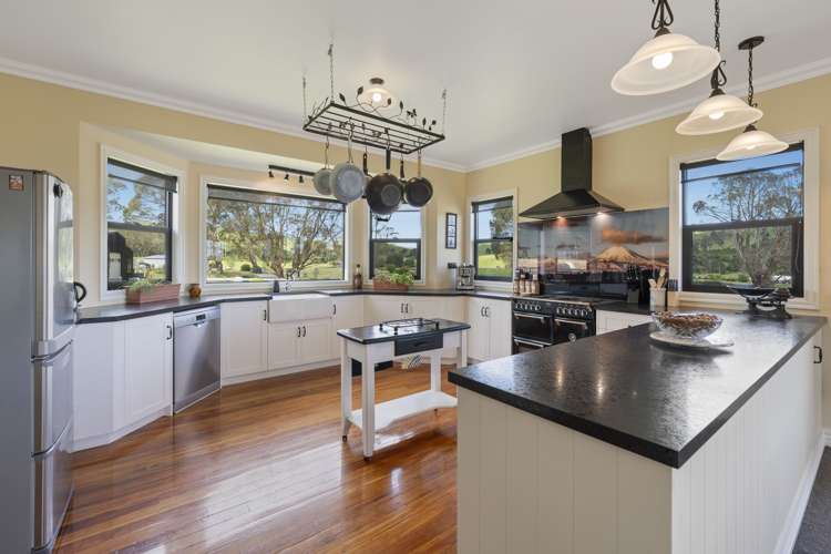 736 Tukairangi Road Kinloch_4