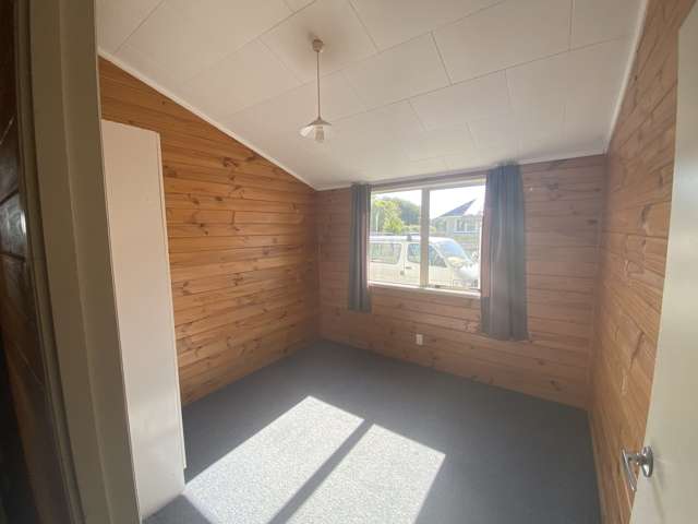 79a Clyde Crescent Roslyn_3