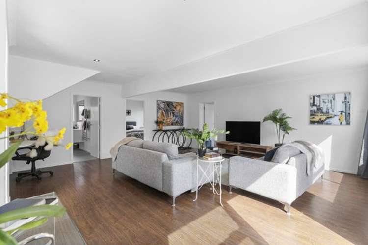 24 Gulf Crest Bucklands Beach_13