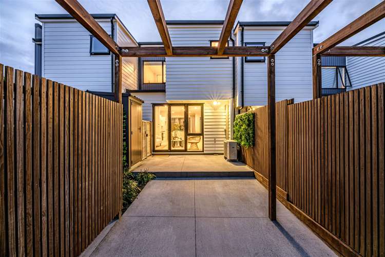 84 Squadron Drive Hobsonville_17