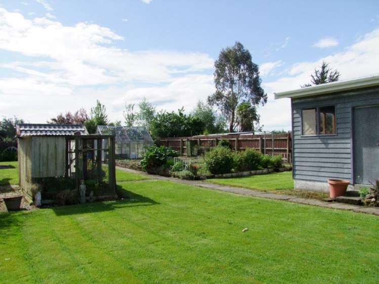 62 Elderlee Street Milton_15