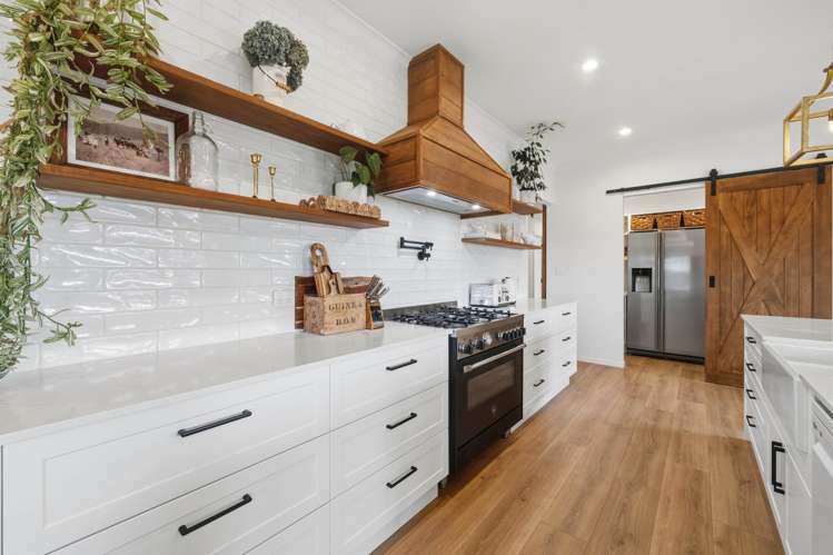29 Humphries Road Waimumu_5