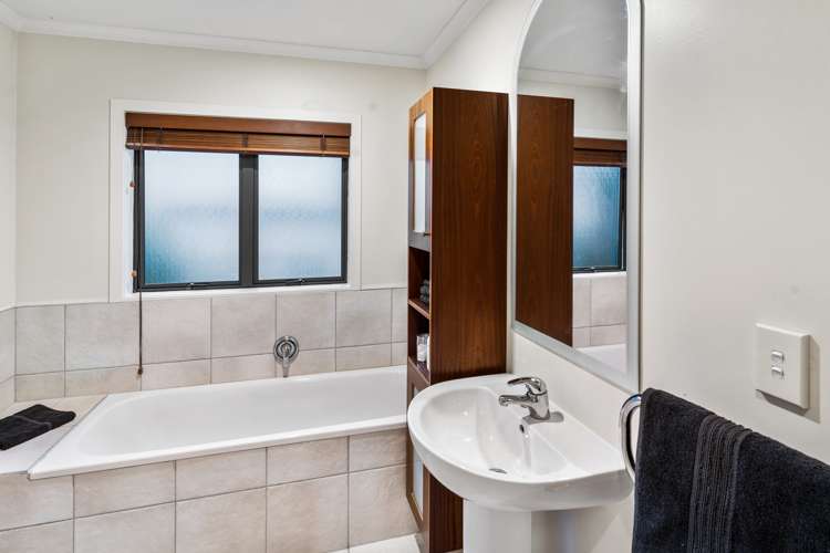 1a Whitby Crescent Mairangi Bay_17