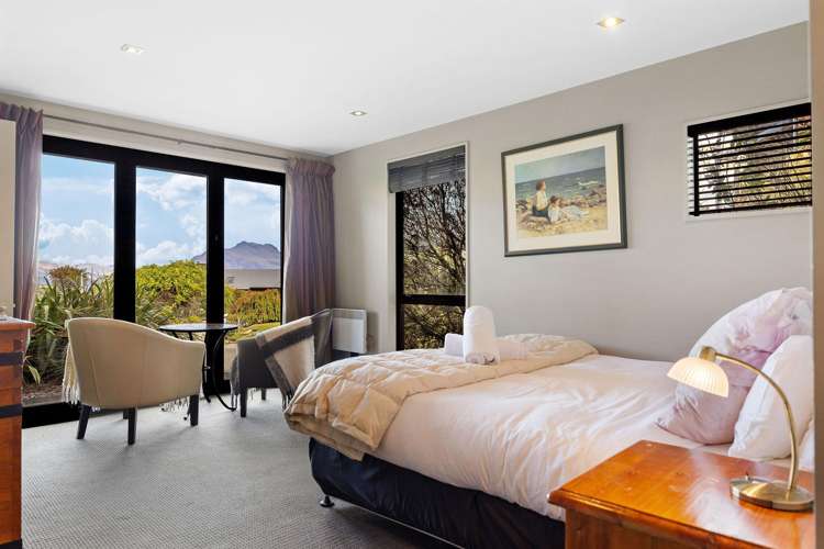 1 Goldleaf Hill Queenstown_18