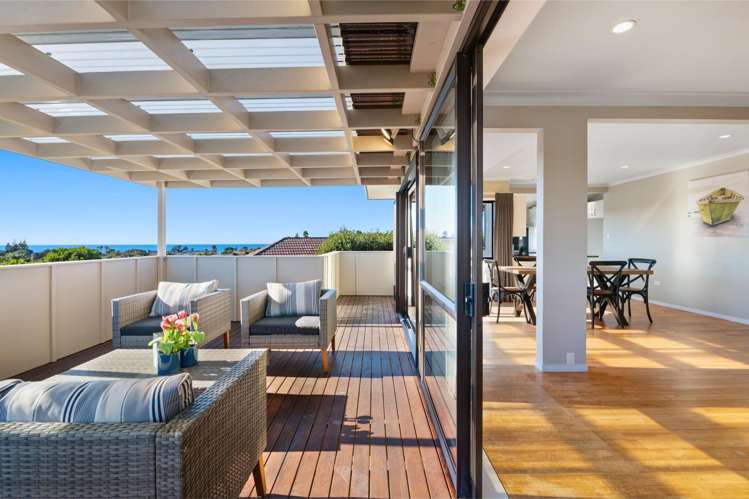 24 Halldene Terrace Red Beach_11