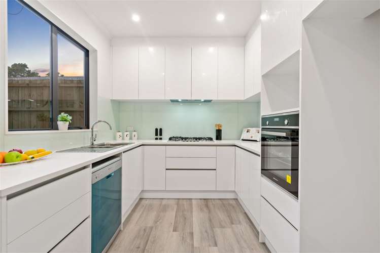 3/32 Alfriston Road Manurewa_6