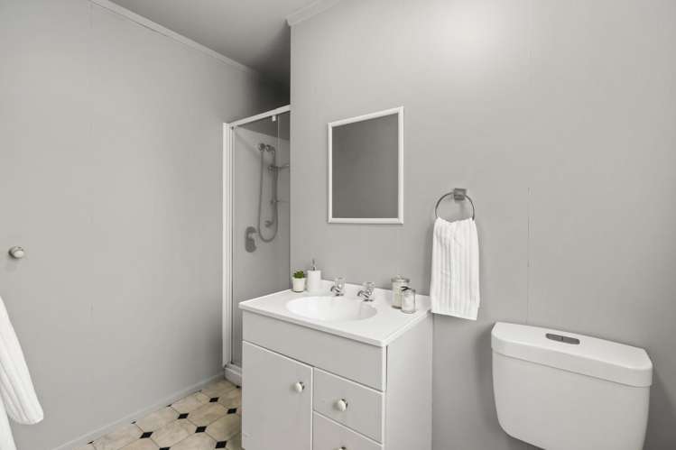 51 Happy Valley Road Owhiro Bay_9