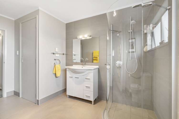 3/108 East Coast Road Forrest Hill_5