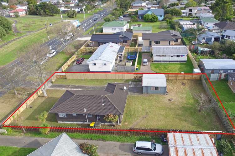 139 Henderson Valley Road Henderson_11