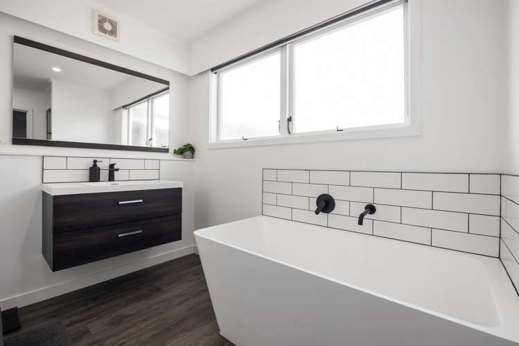 15 Livingstone Avenue Nawton_8