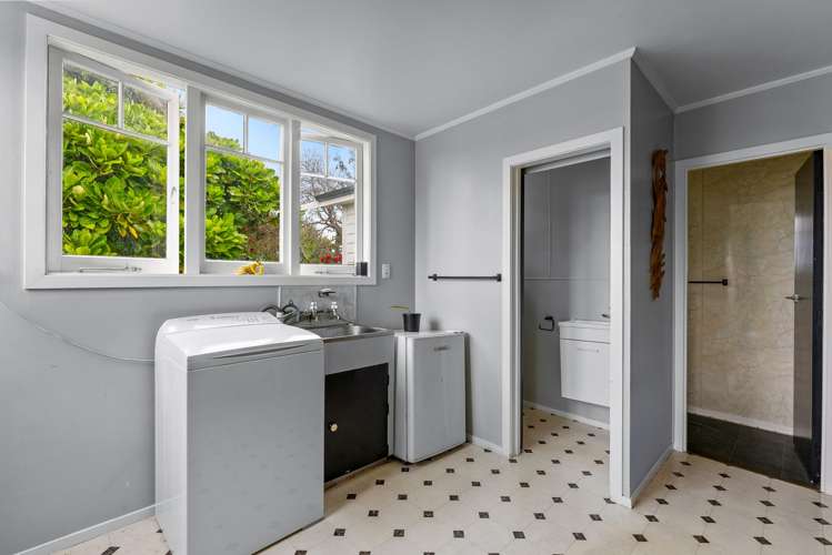 264 Glenbrook Beach Road Glenbrook_14