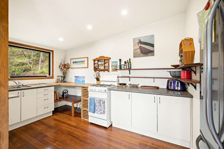 8A Schoolhouse Bay Road Kawau Island_21