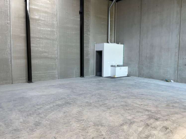 Unit 5, 39 Karewa Place Pukete_1
