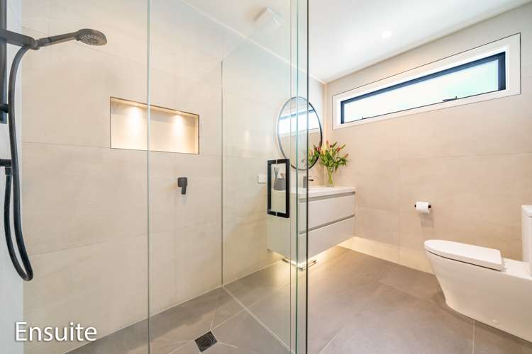 15a Winifred Way Belmont_33