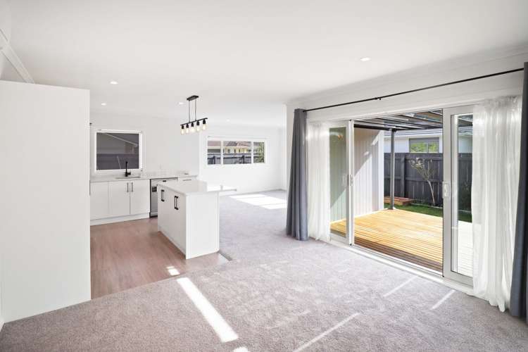 4 Martha Turnell Crescent 1302_3