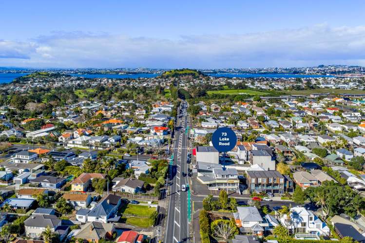 73 Lake Road Devonport_1