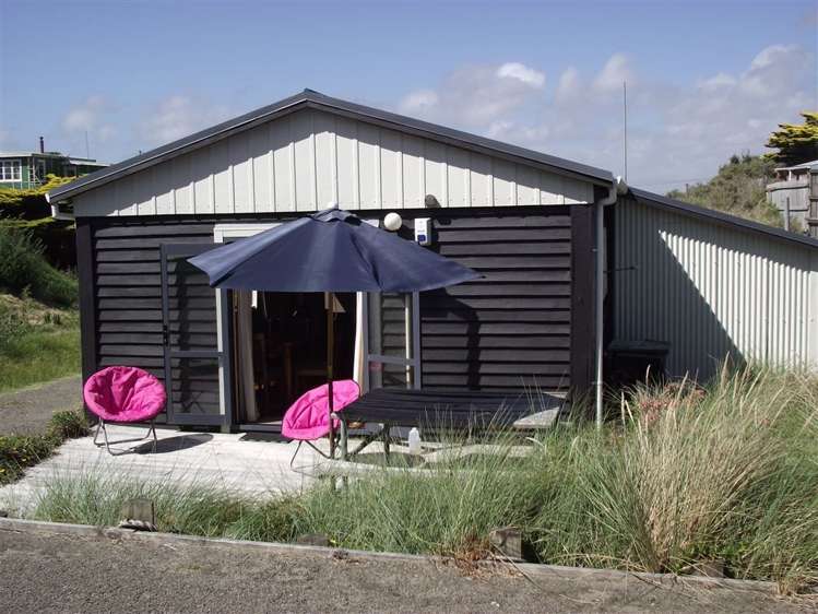 19a Marine Parade South Foxton Beach_6