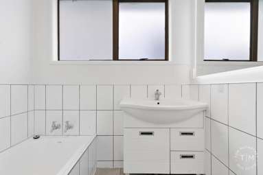 12 Desmond Place_4