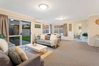 8 Edingale Court_1