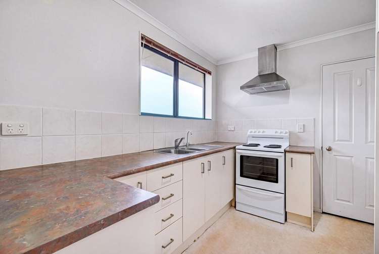 11 Plumstead Rise Glen Eden_12