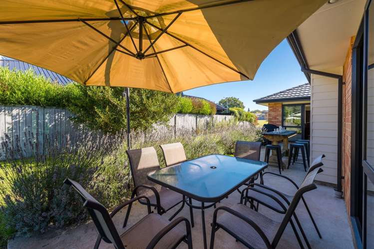 17 Eric Batchelor Place Waimate_17