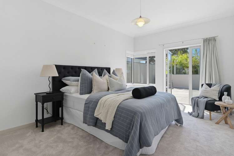 19 Beach Road Otumoetai_24