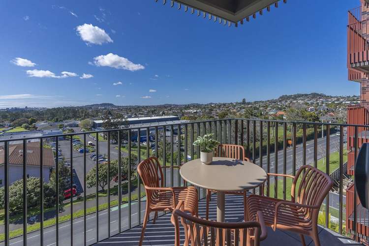 106/2B Te Ara Taurapa Point Chevalier_3