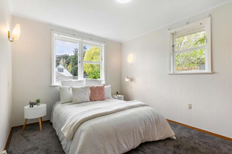 220 Waddington Drive Naenae_7