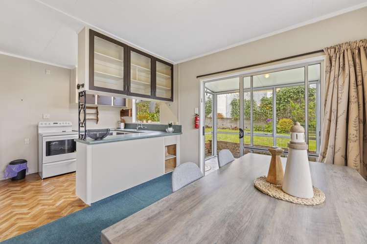 3 Fox Street Port Chalmers_11