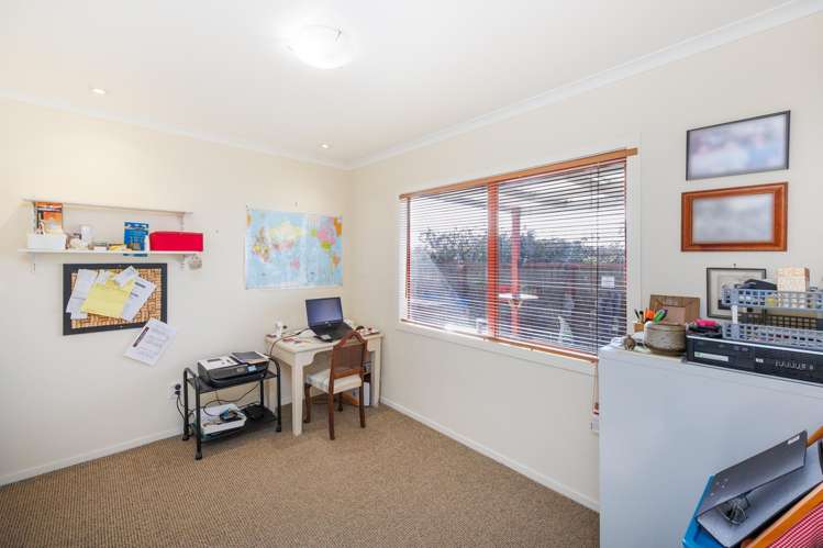 12 Robbie Street Foxton Beach_16