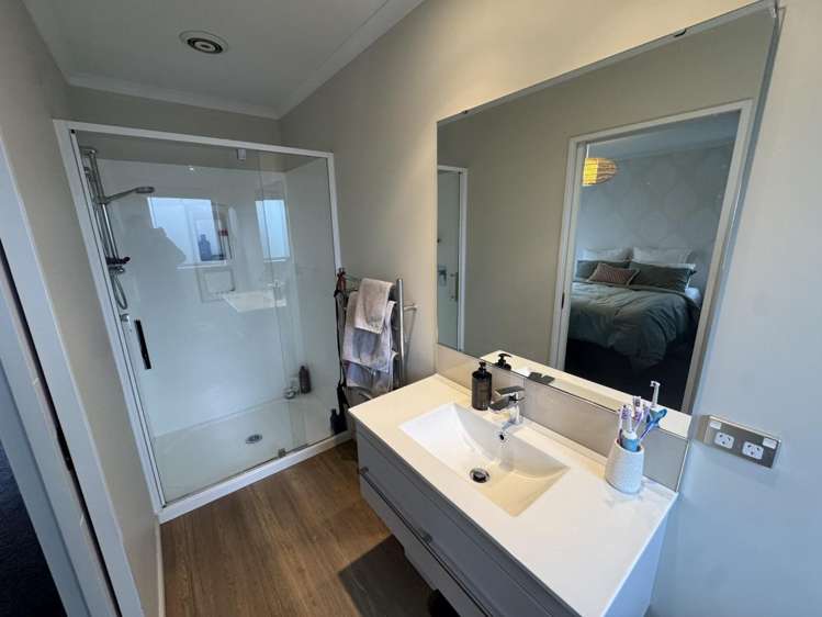 11 Pinaster Place Parklands_9