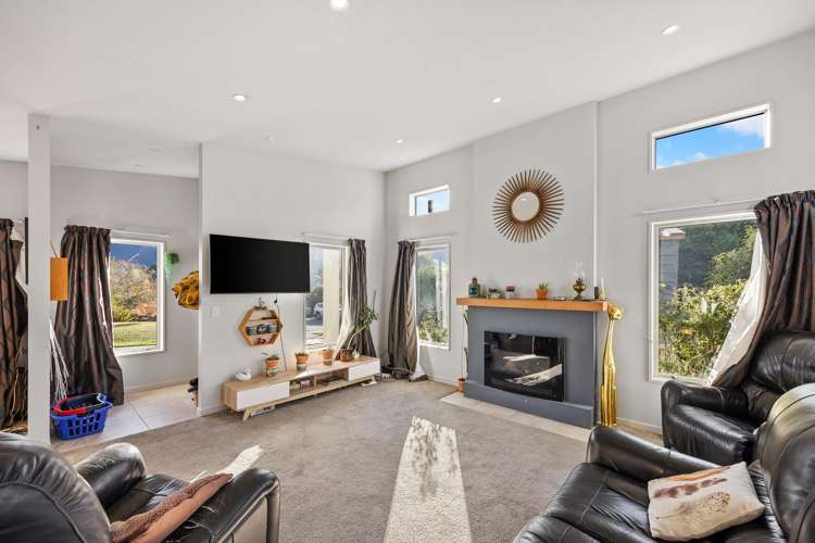 7 Ellie Place Lake Hawea_8