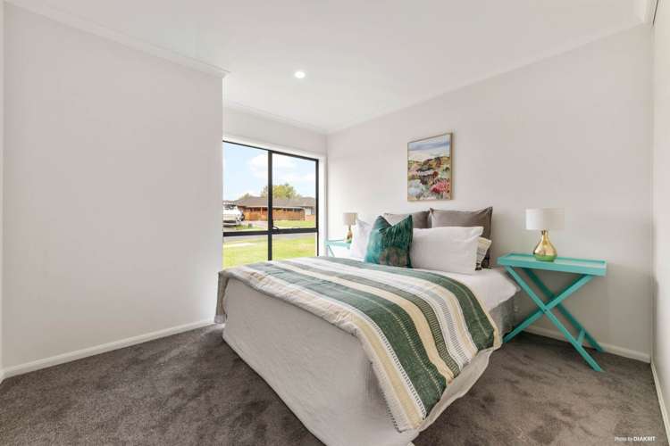 44 Newinn Crescent East Tamaki Heights_10