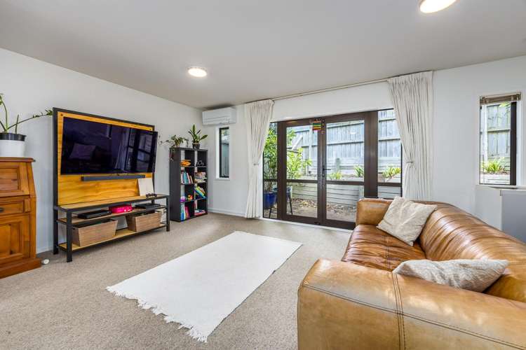 5/92 Bush Road_1