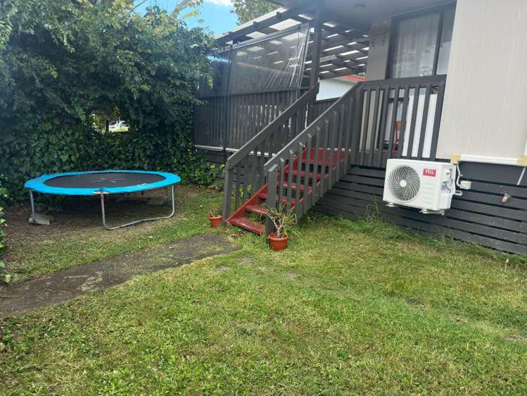 2/80 Parrs Cross Road Henderson_12