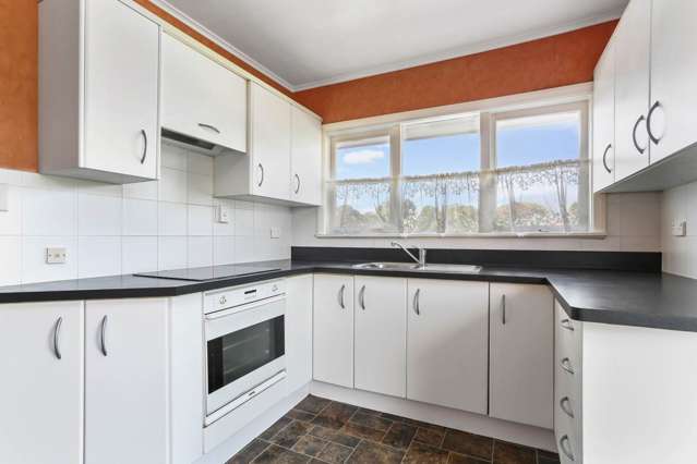 Spacious Living, Great Location