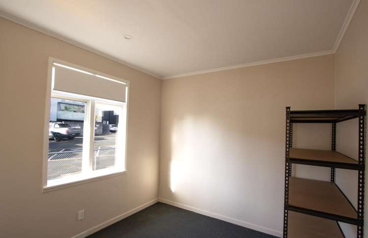 A/128 Kitchener Road Milford_5